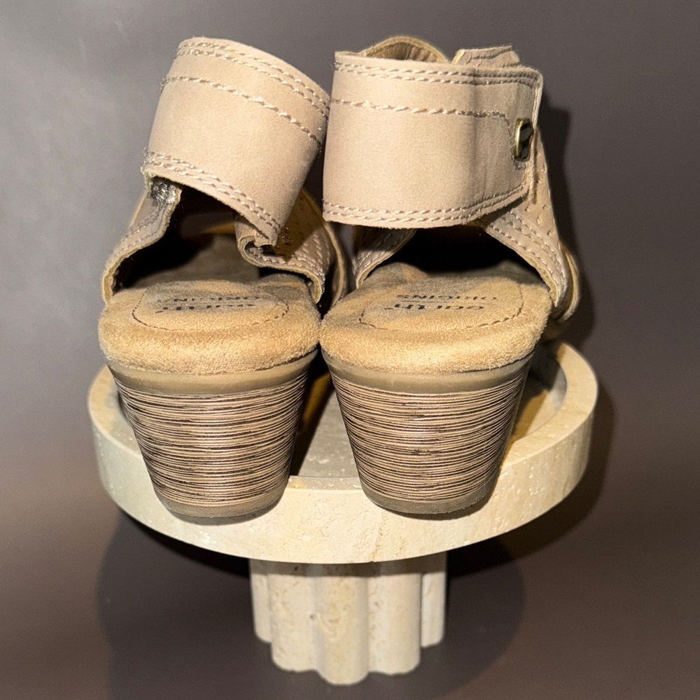 Earth Origins Delos Delilah Tan Peep-Toe Slingback Sandals Size 9 Velcro Closure - Picture 6 of 10